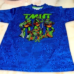 Ninja turtles camiseta para niños usada pero en buenas condiciones size 16